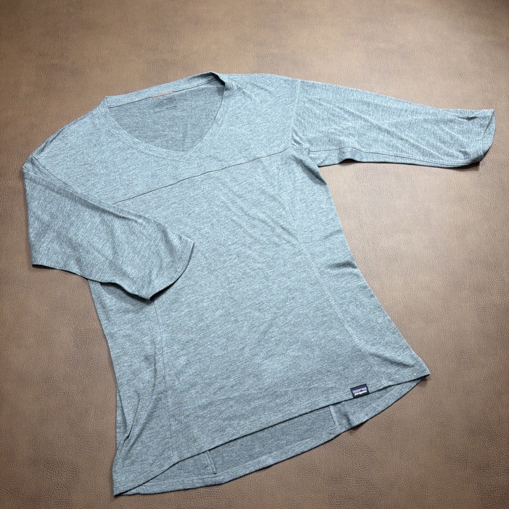 Patagonia Small 3/4 Sleeve Top Gray Women's Outdoors Hiking Casual Everyday